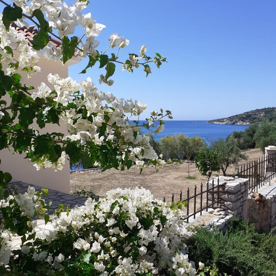 Seafront Studio With Direct Beach Access Koróni Εξωτερικό φωτογραφία