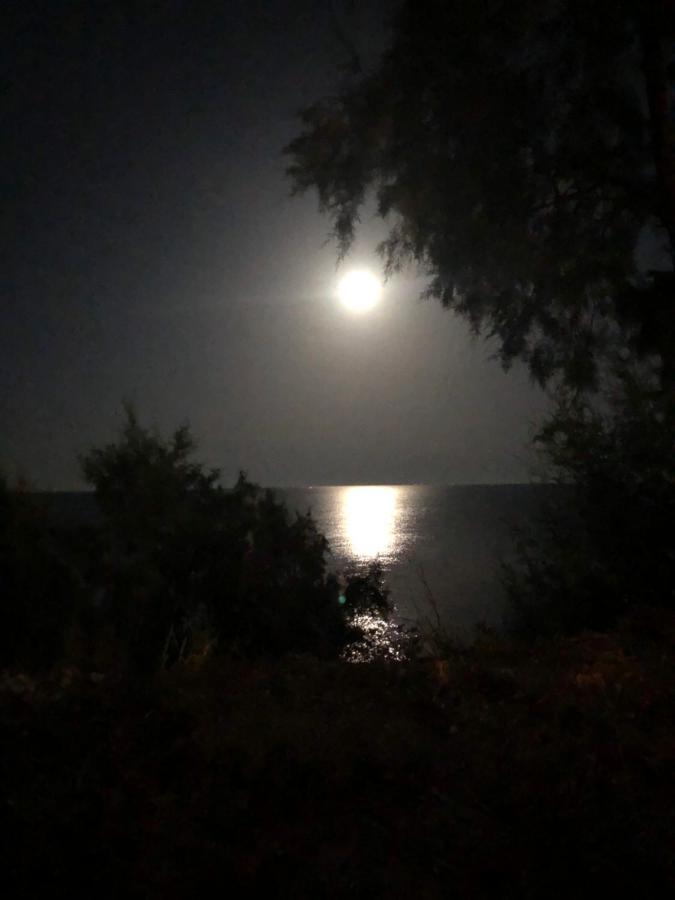 Seafront Studio With Direct Beach Access Koróni Εξωτερικό φωτογραφία