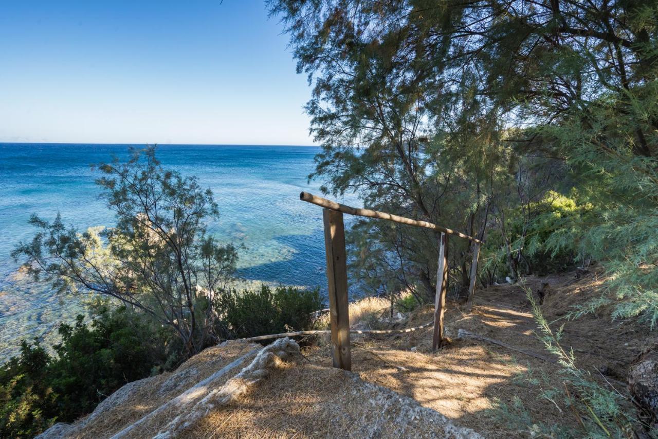 Seafront Studio With Direct Beach Access Koróni Εξωτερικό φωτογραφία