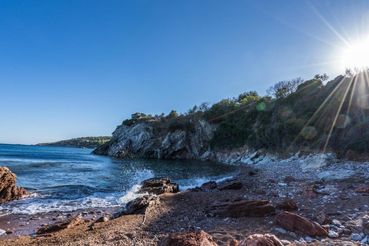 Seafront Studio With Direct Beach Access Koróni Εξωτερικό φωτογραφία